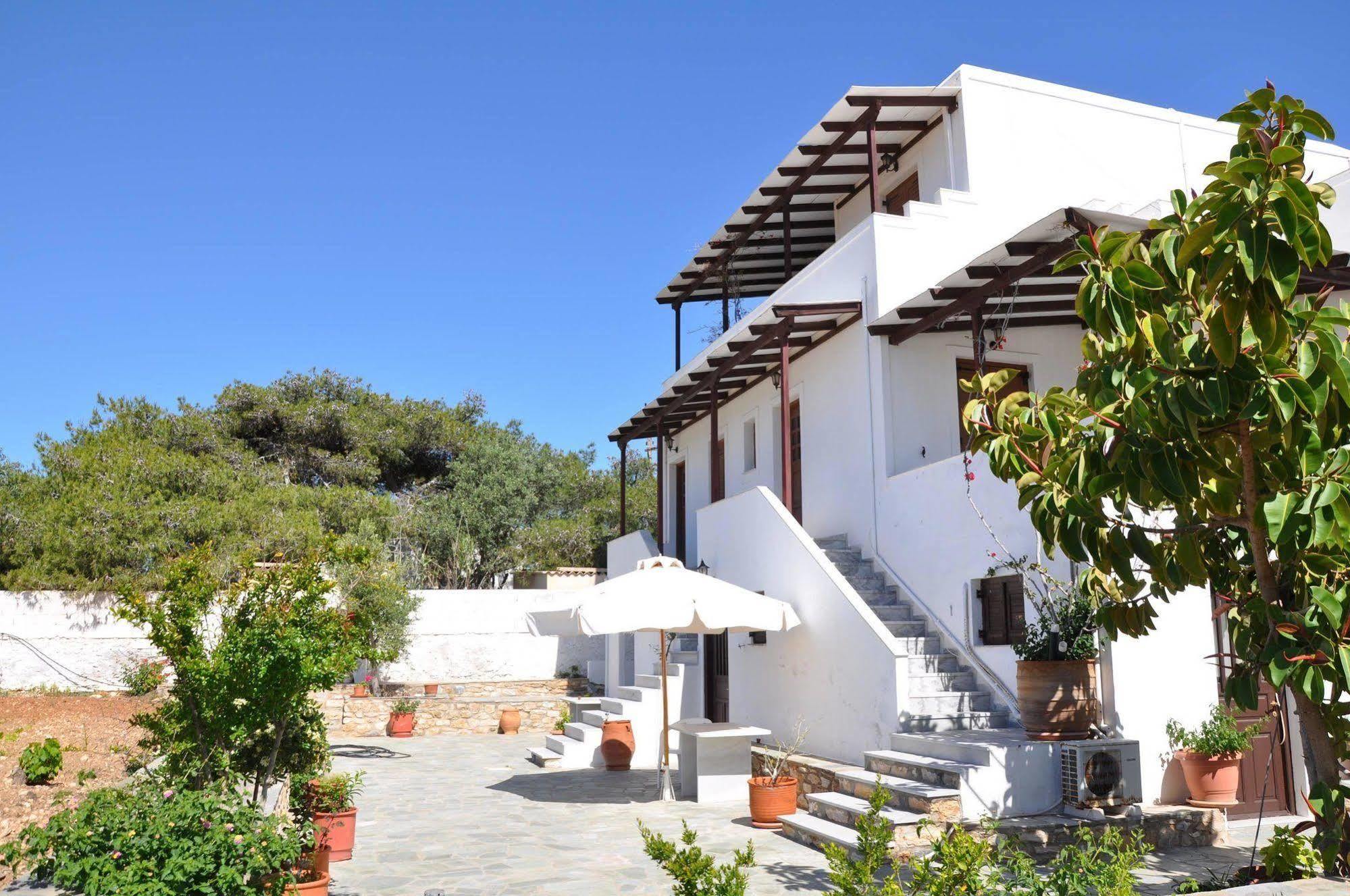 Michalis Apartments Near The Beaches With Sea View Páros Exteriör bild