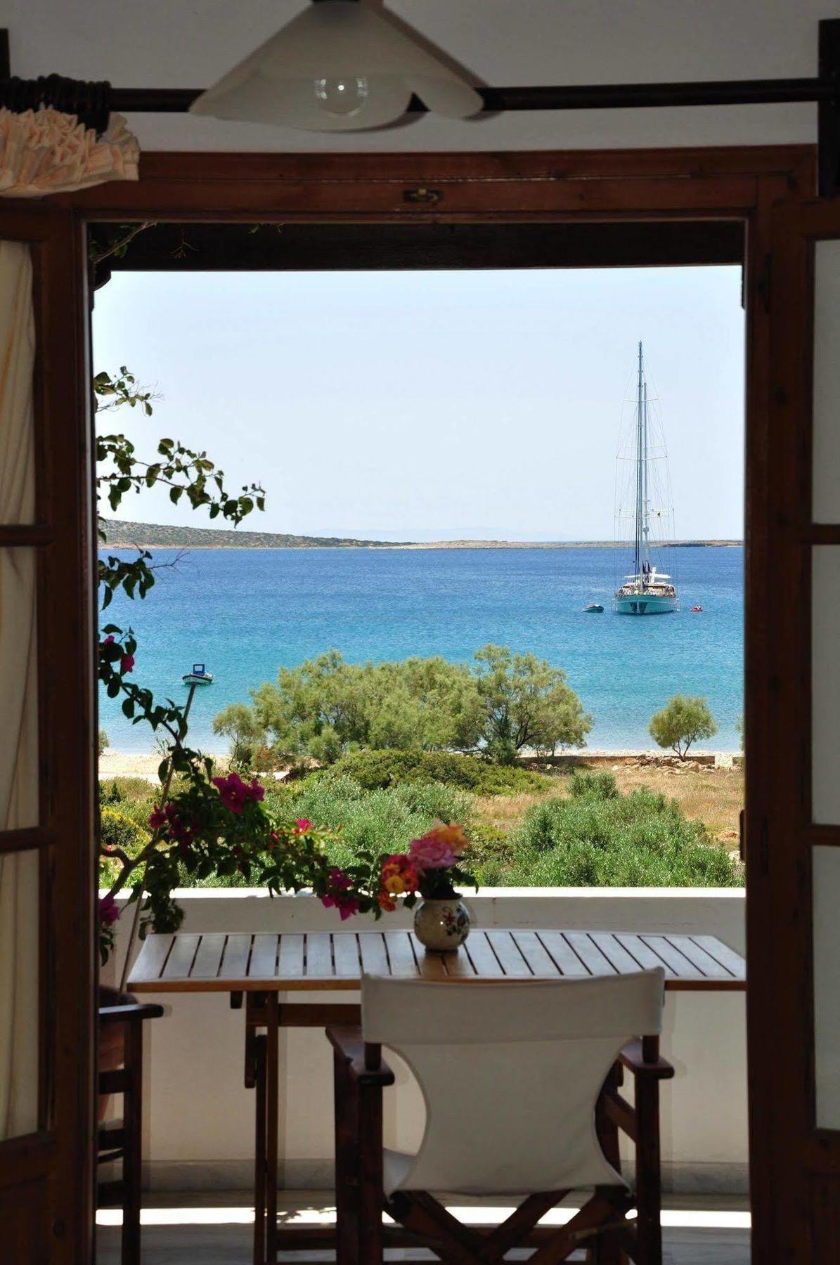 Michalis Apartments Near The Beaches With Sea View Páros Exteriör bild